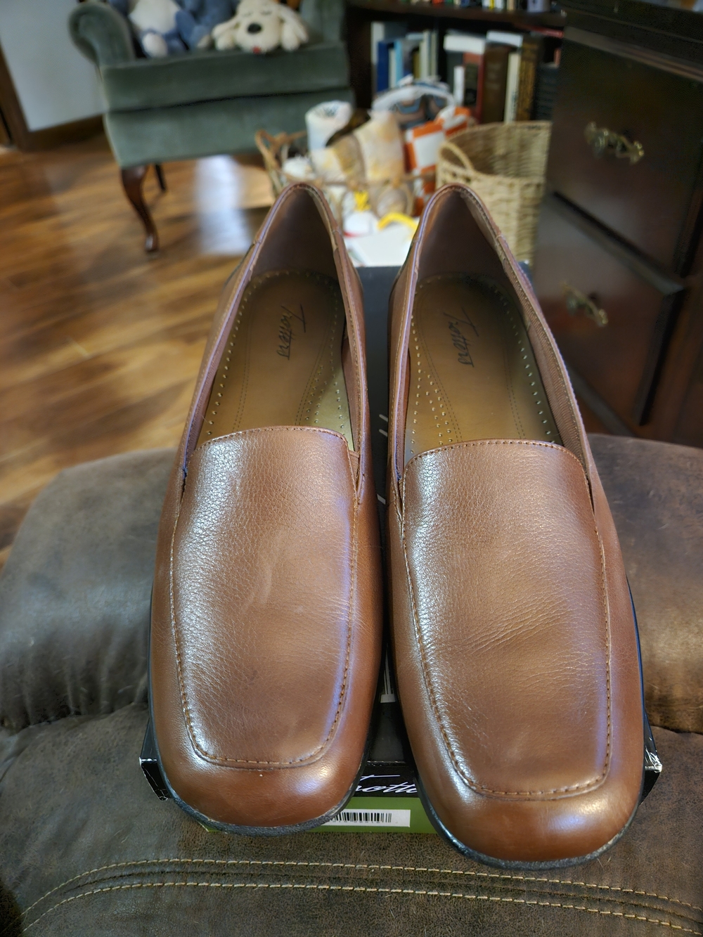 Women's Brown Slip-On Leather Loafers